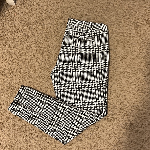 Michael Kors Black and White Houndstooth Pants - Picture 1 of 6